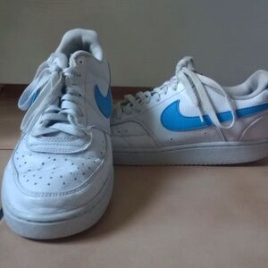 Nike White and Blue Women's Sneakers